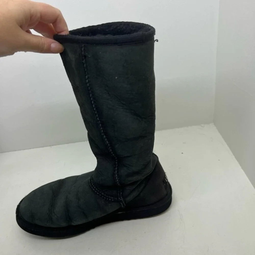 Ugg classic tall boots winter slip on ugg boots leather sheepskin lined sz 7